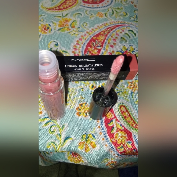 M. A. C LIPGLASS CULTURED 307 NEW - Picture 2 of 8